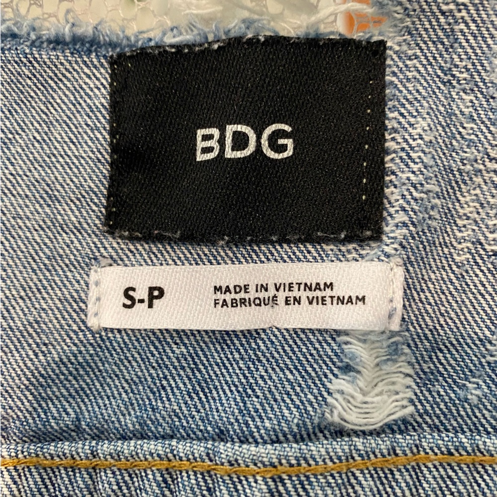 BDG Urban Outfitters vintage Distressed Blue Denim jean Jacket size Small - Picture 5 of 5